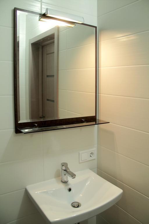 Solo Apartment Dragomanova Kyiv Room photo
